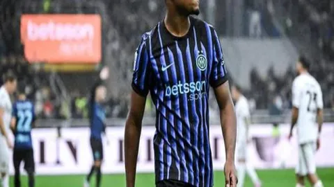 弗裏克对米蘭猛烈进攻赞不绝口，高度赞誉伯樂慧眼识珠。